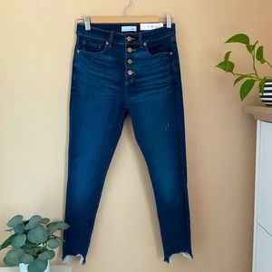 Brand New (NWT) Loft Cropped High Waisted Straight Jeans Size 26P.